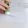 Jeżeli nagle potrzebujesz skleić papier a nie masz kleju…