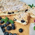 Kruche z budyniową pianką i owocami