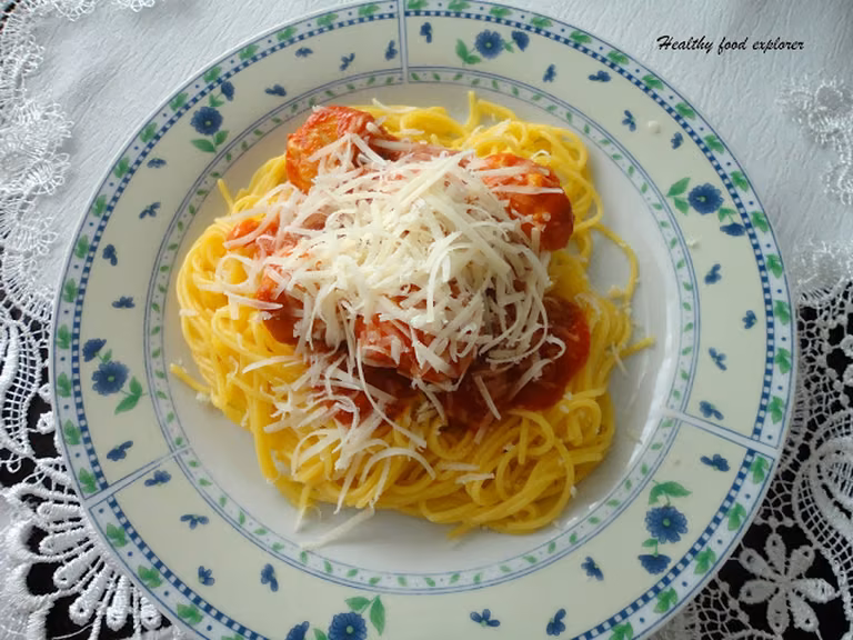 Spaghetti z klopsikami drobiowymi