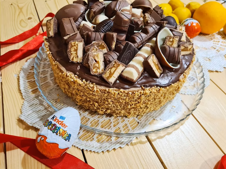 Tort czekoladowy z masłem orzechowym