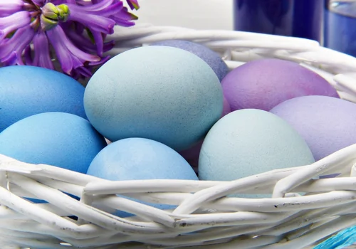 Jajka w stylu boho – jak stworzyć pastelowe pisanki bez sztucznych barwników?