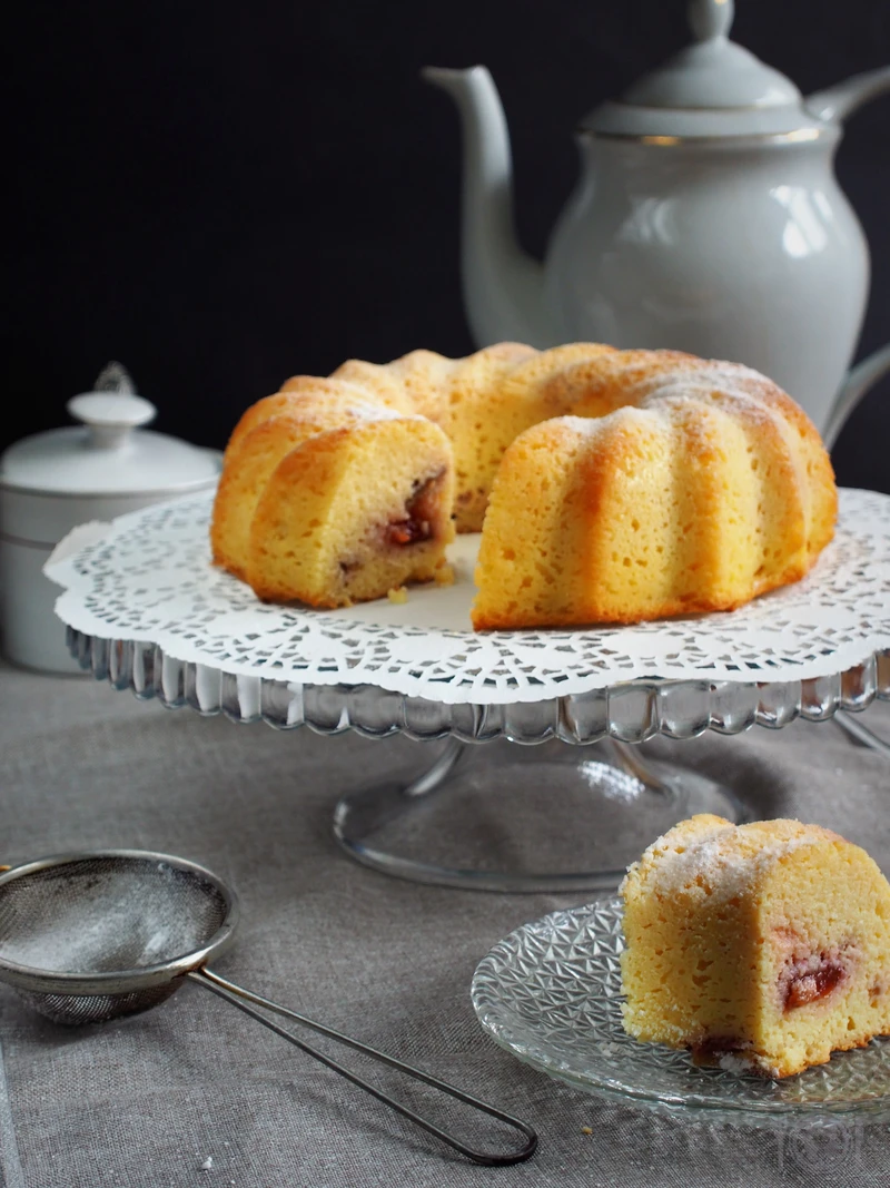 Keto babka jogurtowa ze śliwkami (Paleo, LowCarb, bezmleczna)