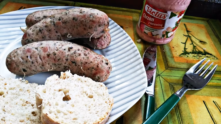 Odchudzona biała kiełbasa własnej produkcji