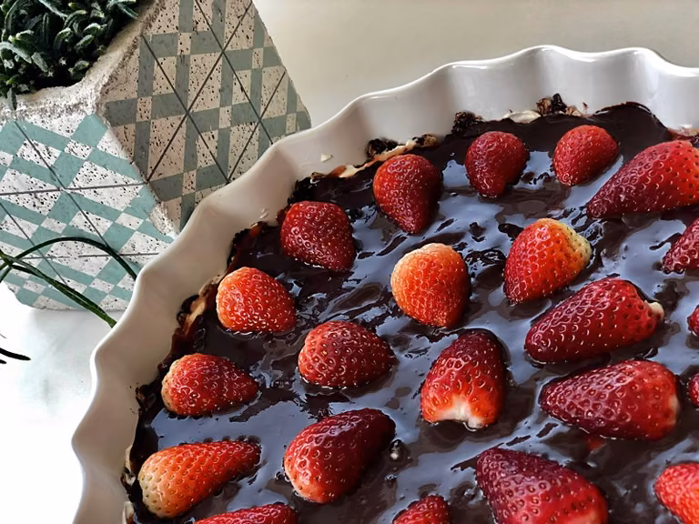 Tarta owocowa z masłem orzechowym