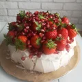 Beza z truskawkami i granatem