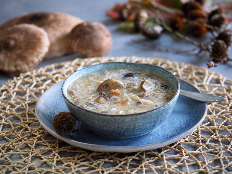 Keto zupa grzybowa (Paleo, LowCarb) - moderncavegirl.pl