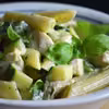 Makaron z kurczakiem, pesto i cukinią