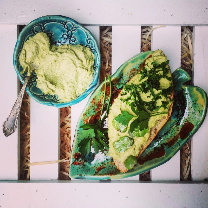 Hummus z bobu