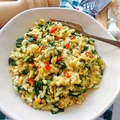 Risotto ze szpinakiem i czerwoną soczewicą