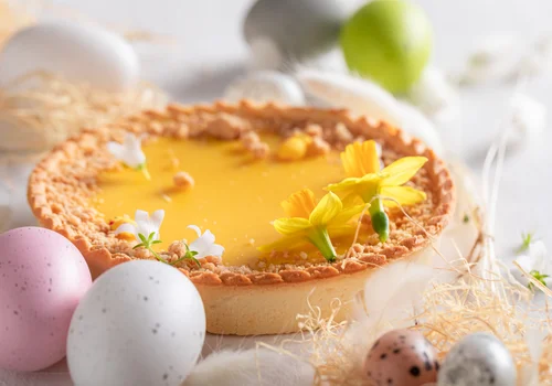 Mazurek cytrynowy z limoncello – lekki i orzeźwiający deser na Wielkanoc!