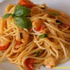 Spaghetti z krewetkami i pomidorkami