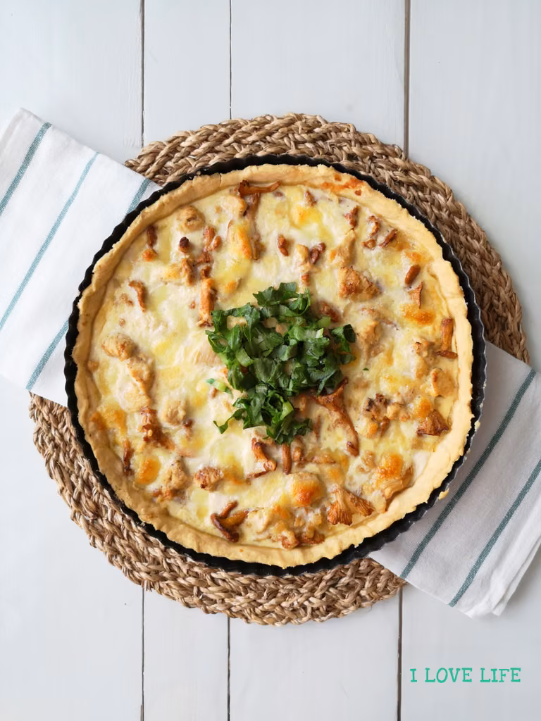 Tarta z kurkami i kurczakiem