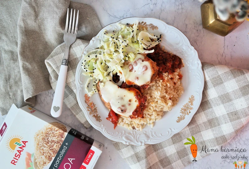 Kurczak w sosie włoskim z mozzarellą