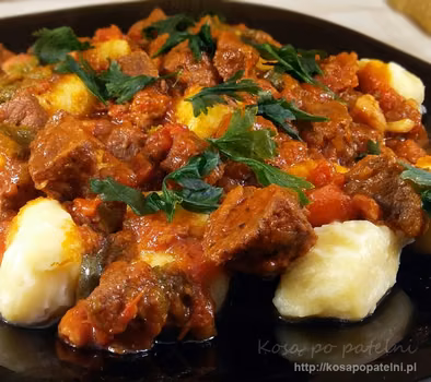 Ragout wołowe z papryką