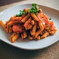 Penne z awokado