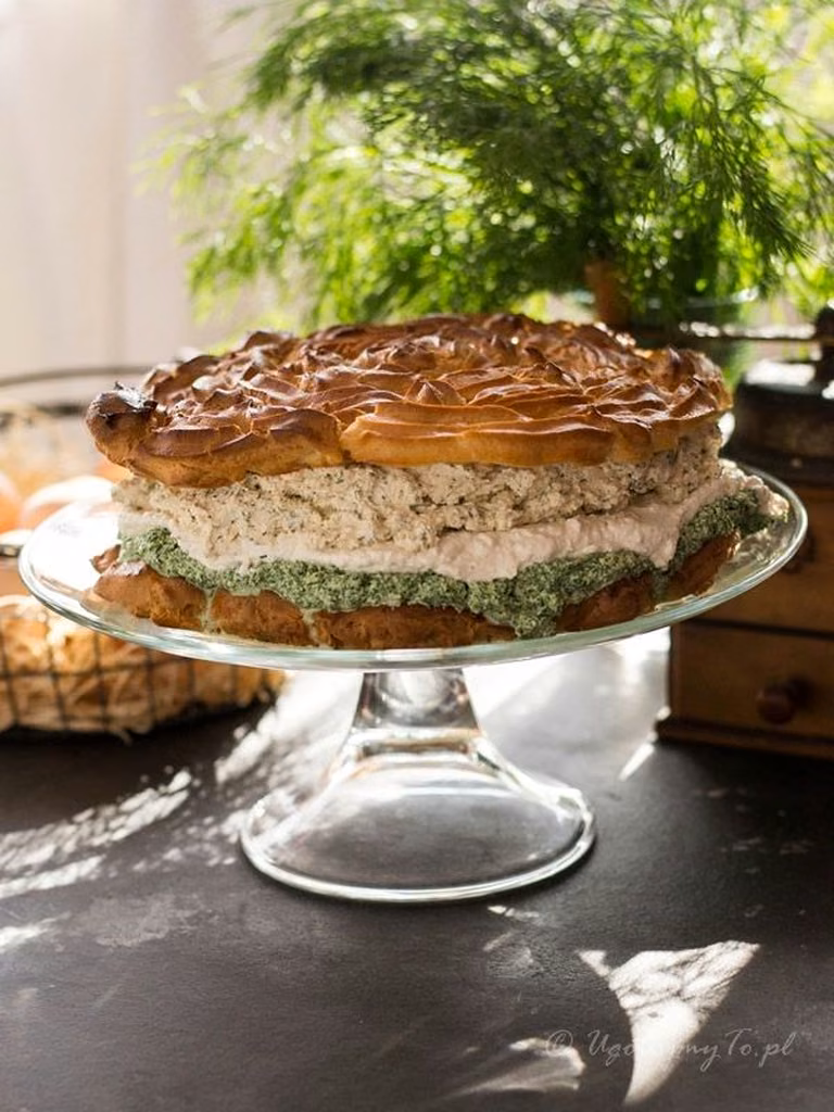 Tort łososiowo-szpinakowy