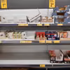 Koronawirus a sklepy. Wiemy, o ile wzrosła sprzedaż mydła i papieru toaletowego