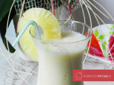 ODCHUDZAJĄCY KOKTAJL Z SOCZYSTEGO ANANASA!