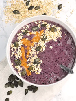 Jagodowe smoothie bowl