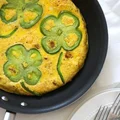 Omlet z papryką - dekoracja