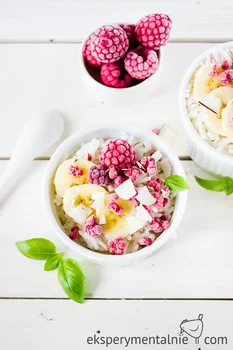 Ryż na mleku z bananami - Rice Pudding with raspberries nad banana