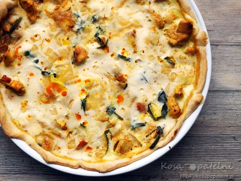 Tarta z kurczakiem i cukinią