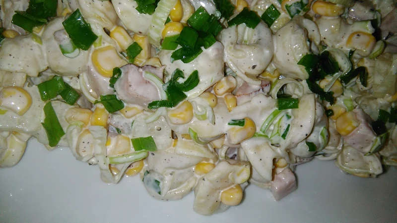 Sałatka z tortellini