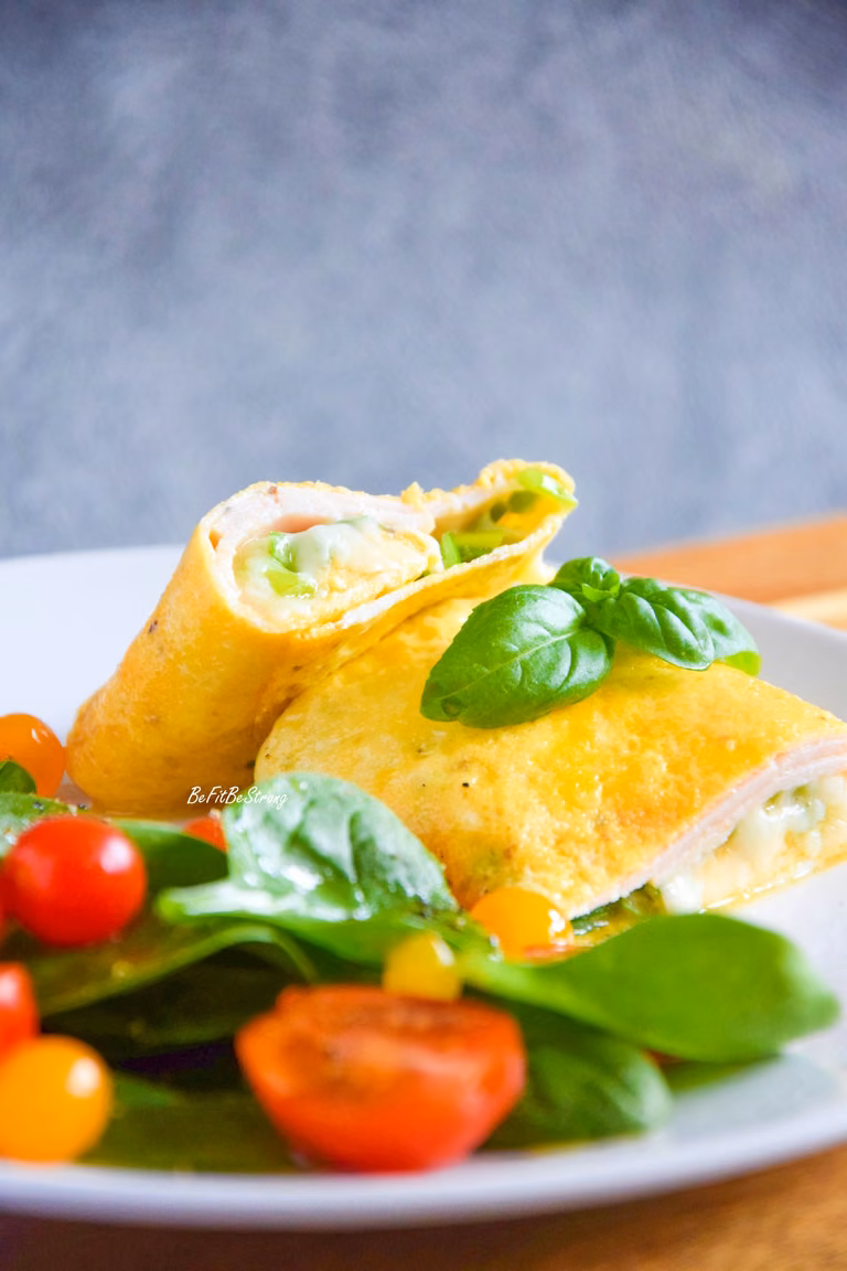 Omlet francuski z serem i szynką