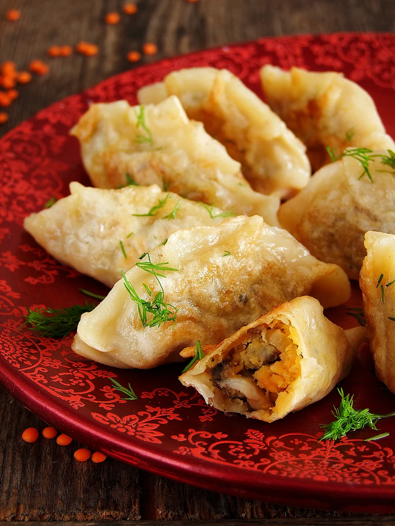 pierogi z soczewicą i z pieczarkami