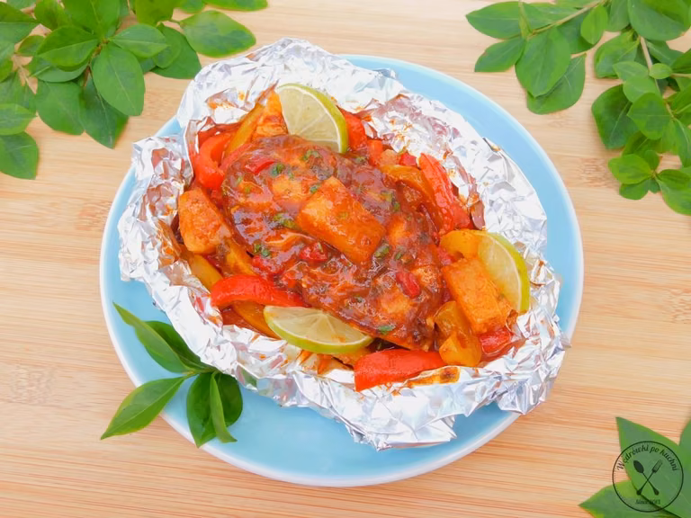 Kurczak w sosie barbecue pieczony w folii