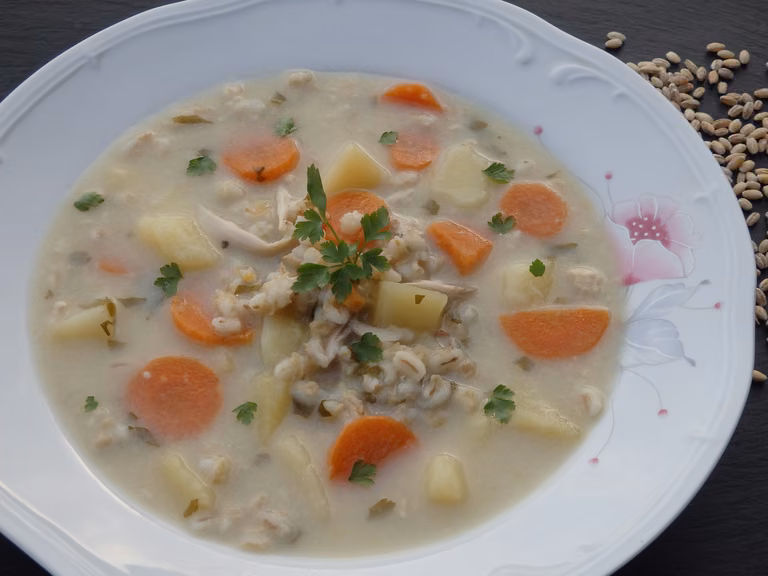 Krupnik z pęczakiem