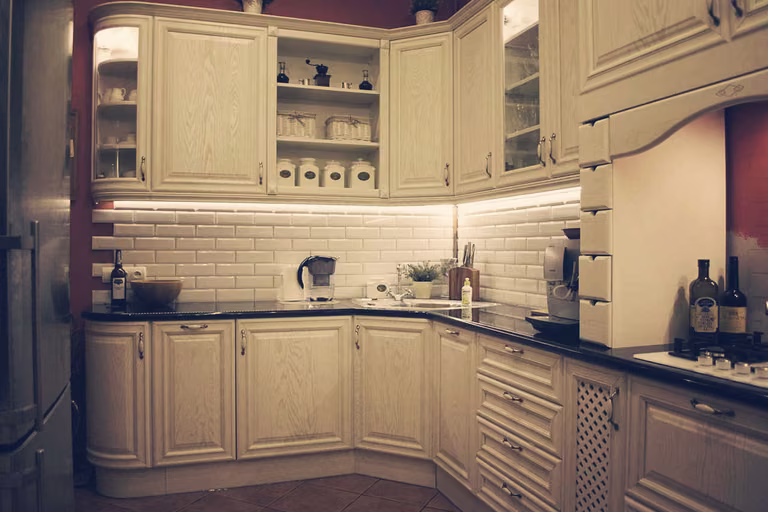 Meble kuchenne w stylu retro