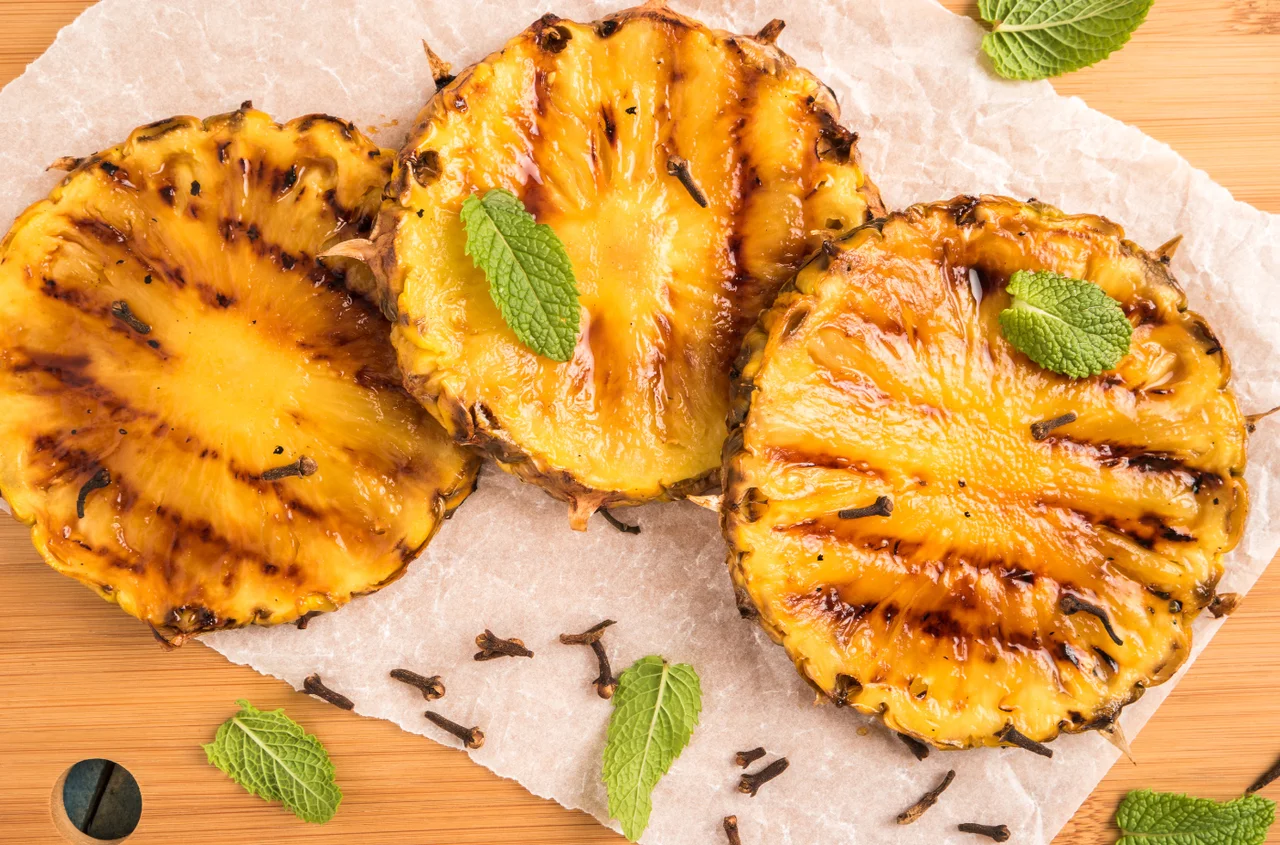 Zrób to na grillu i zaskocz wszystkich! Ananas w nowej, pysznej odsłonie