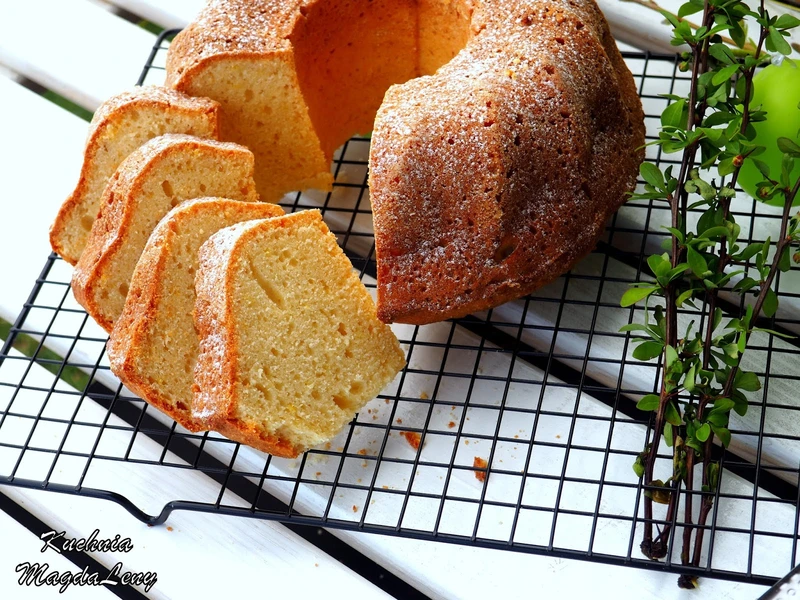 Twarogowa babka z cytrynową nutą