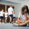 Nowa klasa, nowe wyzwania: Jak wspierać dziecko w trudnych chwilach?