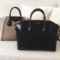Givenchy- świetne kuferki