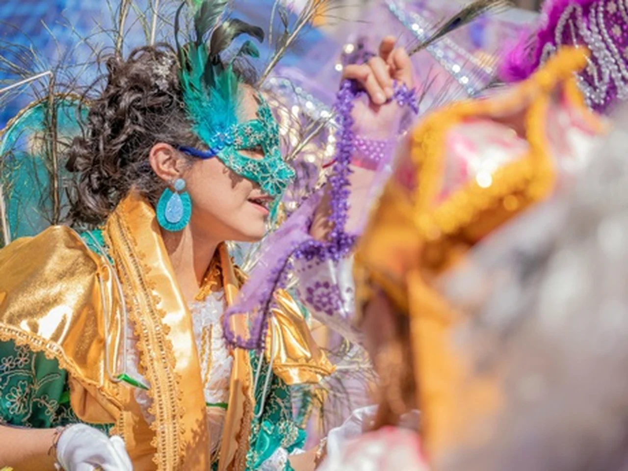 Nastrój, zmysłowość i pełnia energii - jak zadbać o samopoczucie i przygotować się na karnawał