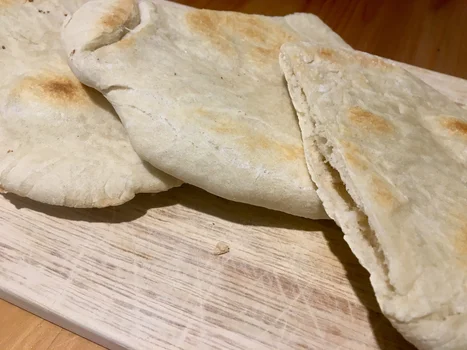 CHLEBEK PITA