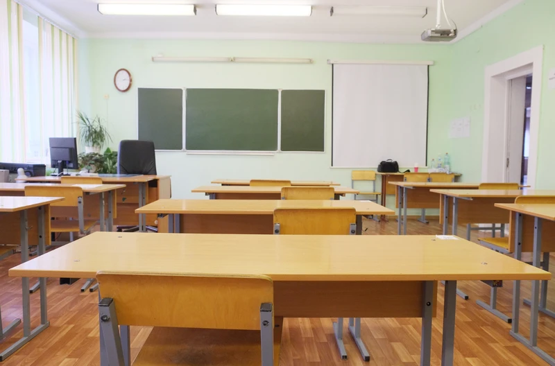 25-minutowe lekcje lub tryb zdalny. Ministerstwo Edukacji rozważa nową organizację zajęć