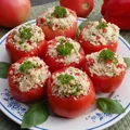 Pomidory faszerowane kuskusem i tuńczykiem