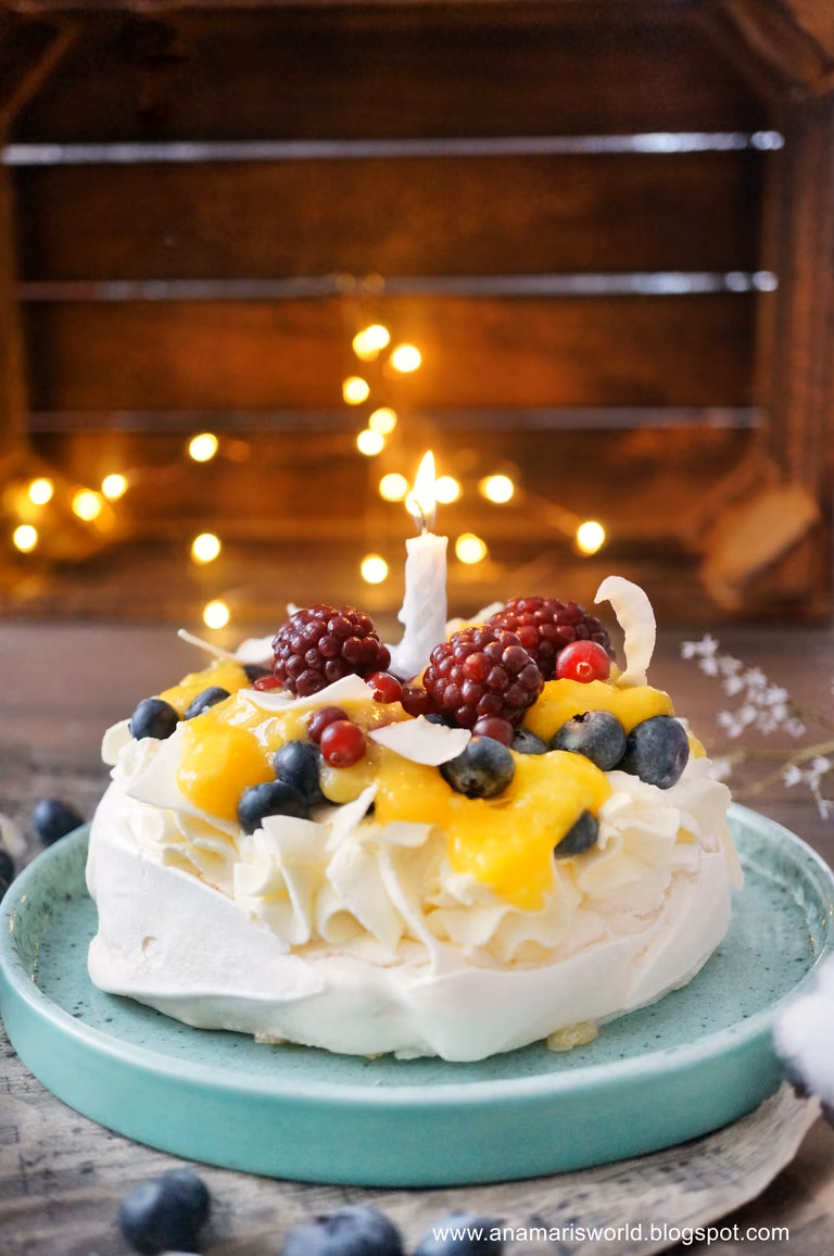 Mini pavlova pinacolada