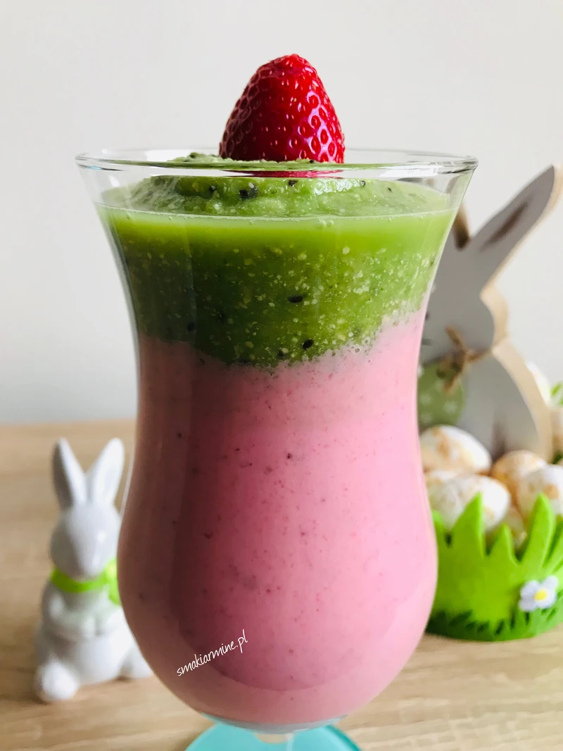 Smoothie truskawkowe z groszkiem cukrowym i orzechami nerkowca