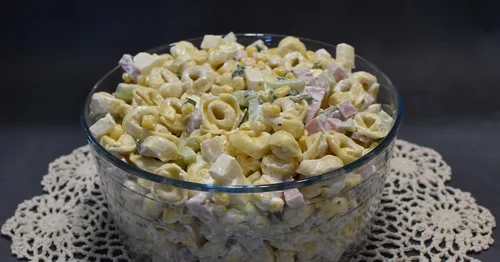 Sałatka z tortellini