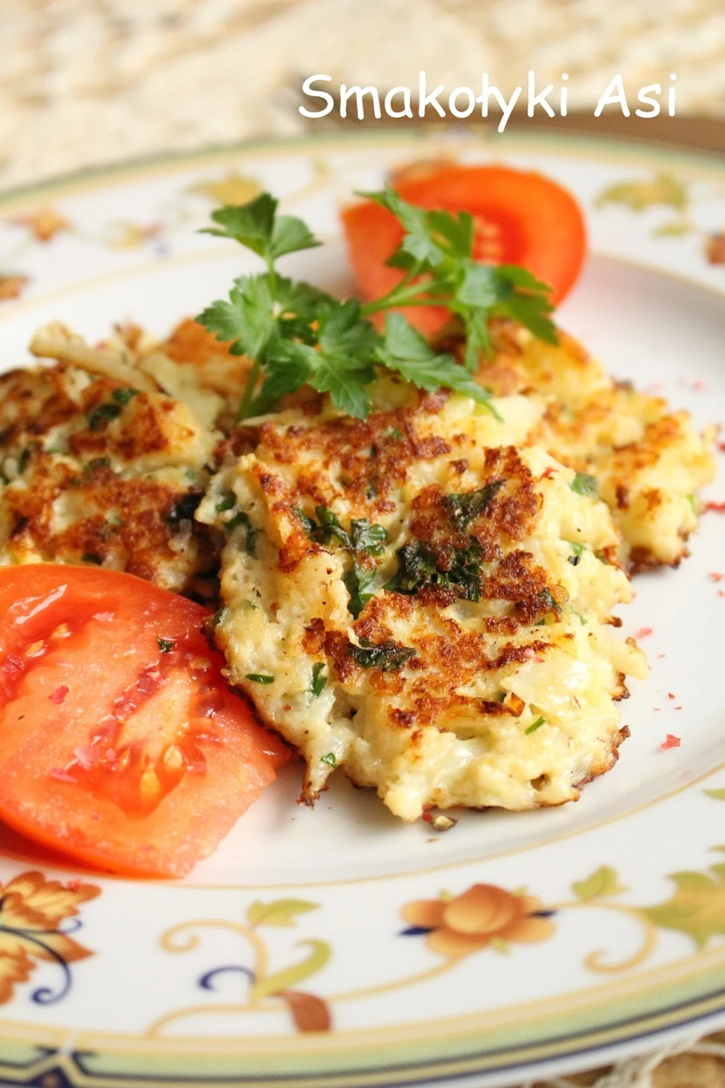 Kotleciki kalafiorowe z parmezanem
