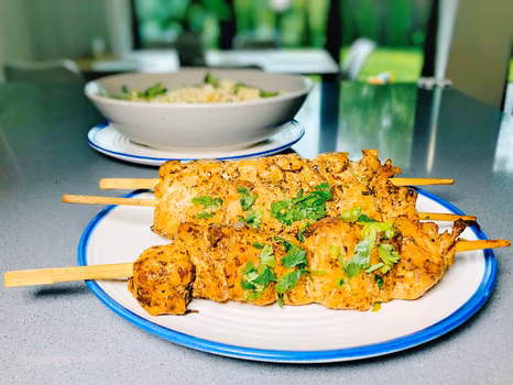 ŚRODA: DROBIOWY KEBAB Z KUSKUSEM