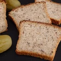 Chleb drożdżowy na wodzie z kiszonych ogórków
