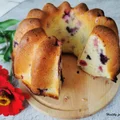 Babka jogurtowa z owocami