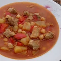 Zupa gulaszowa z cieciorką