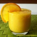Odchudzający koktajl z mango i pomarańczy