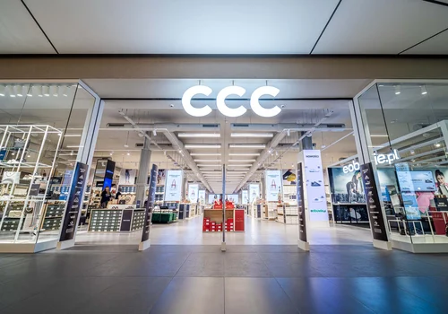 To koniec nazwy kultowej marki, którą zna każdy Polak. Sklepy zostają, ale pod innym szyldem